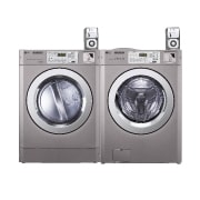 มุมมองด้านหน้าของ เครื่องซักผ้าเชิงพาณิชย์ แบบ Single TITAN C รุ่น CWT29MSQRS และ เครื่องอบผ้าระบบ ELECTRIC รุ่น CDT29MSQES TITANSINGLE